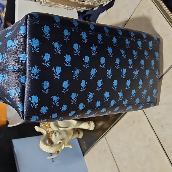 Coach City Zip Top Badlands Beautiful Floral Tote Bag VGUC! - Picture 10 of 17